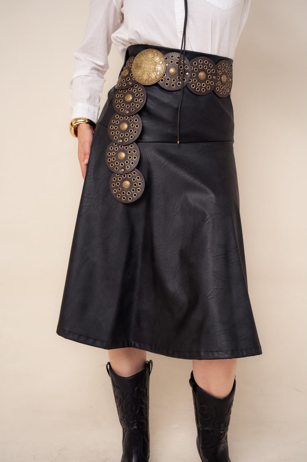Falda vinil larga 4598